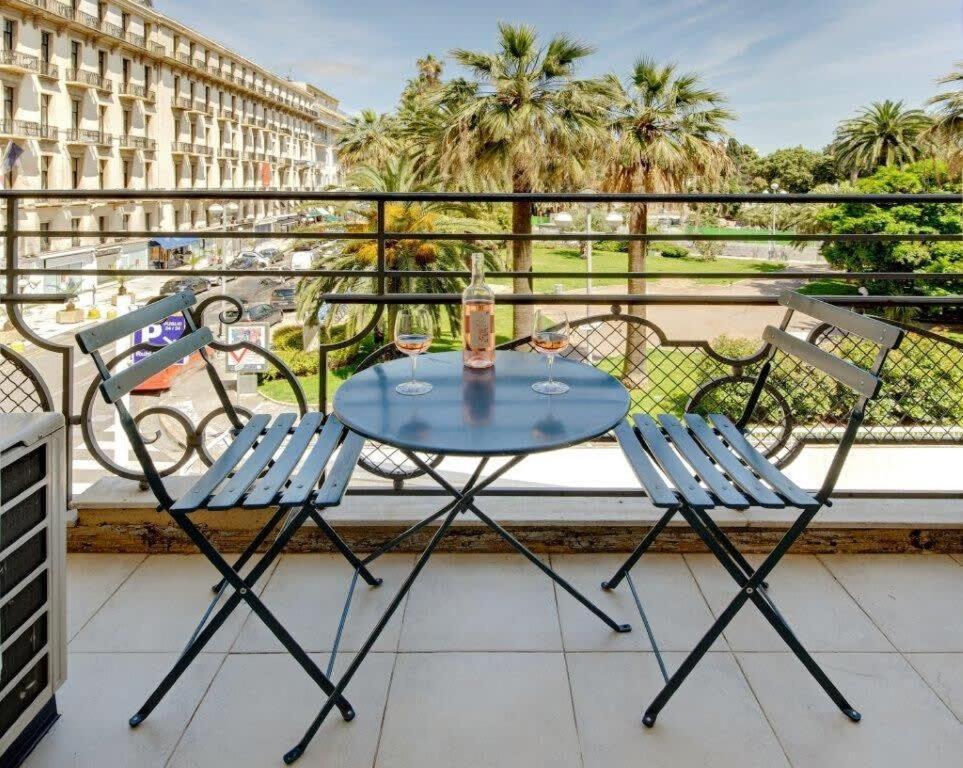 Avenuedesuede Apartment